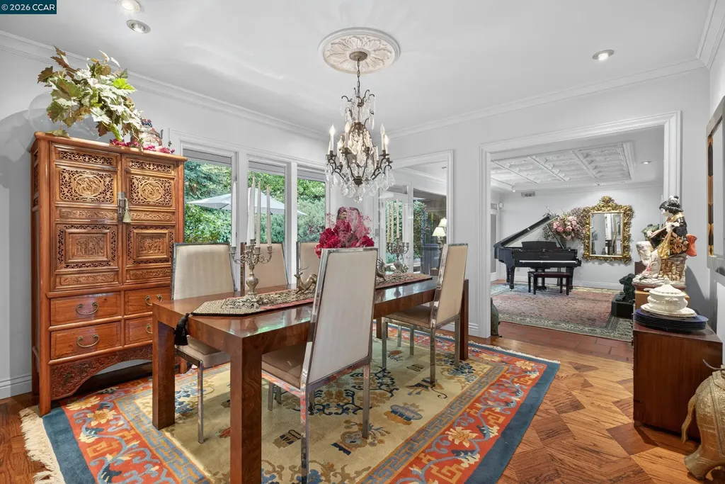 56 Camino Encinas Orinda CA 94563