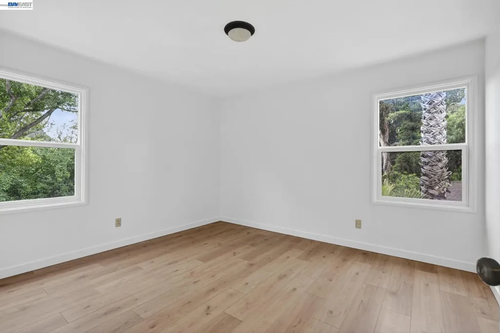 24657 Leona Drive Hayward CA 94542