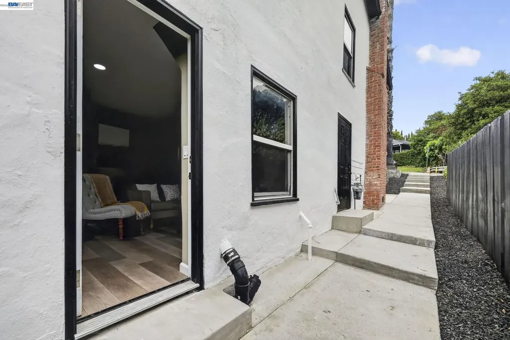 24657 Leona Drive Hayward CA 94542