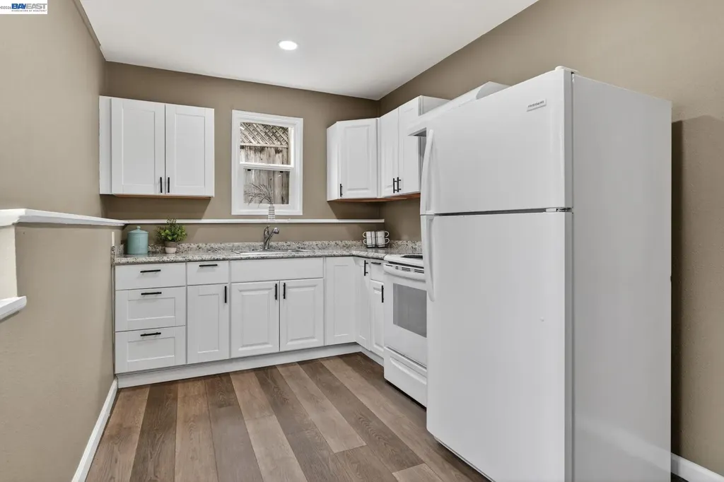 24657 Leona Drive Hayward CA 94542