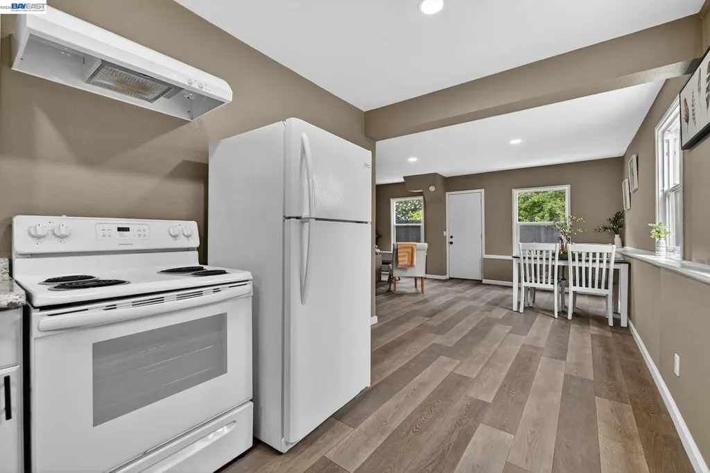 24657 Leona Drive Hayward CA 94542