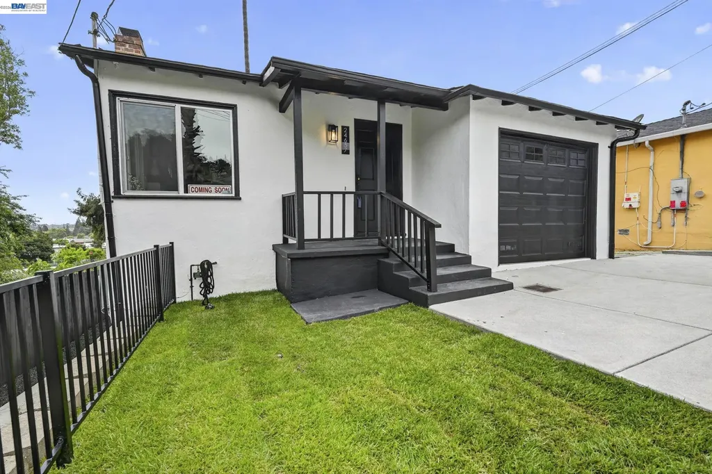 24657 Leona Drive Hayward CA 94542