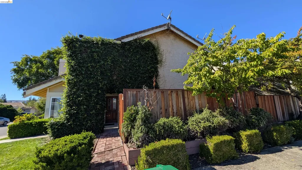 10013 Foxboro Circle San Ramon CA 94583