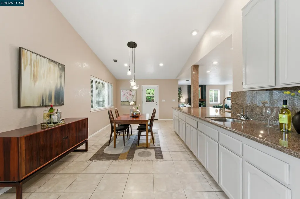 877 Dover Circle Benicia CA 94510