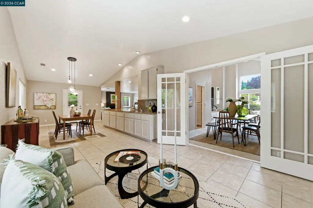 877 Dover Circle Benicia CA 94510