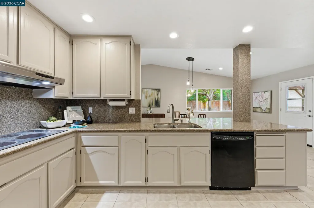 877 Dover Circle Benicia CA 94510