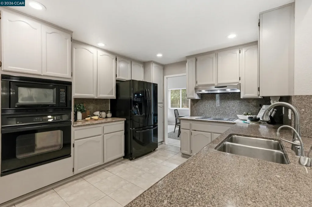 877 Dover Circle Benicia CA 94510