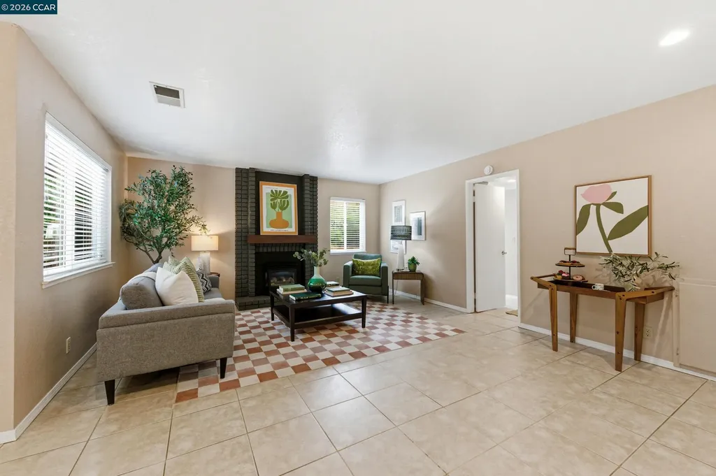 877 Dover Circle Benicia CA 94510