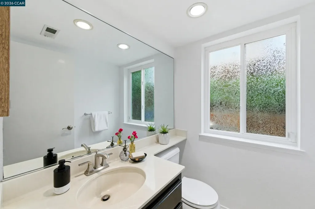 877 Dover Circle Benicia CA 94510