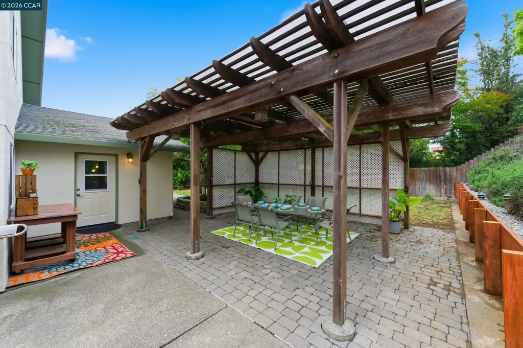 877 Dover Circle Benicia CA 94510