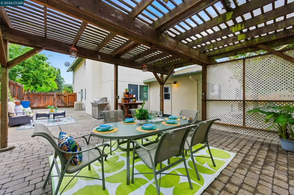 877 Dover Circle Benicia CA 94510