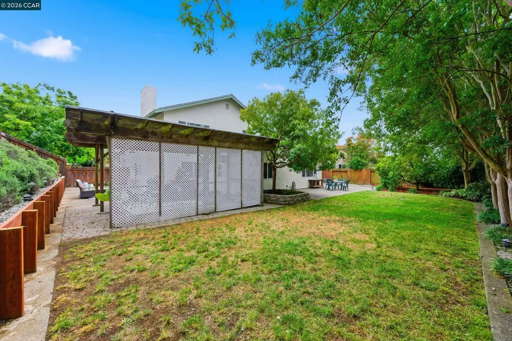 877 Dover Circle Benicia CA 94510