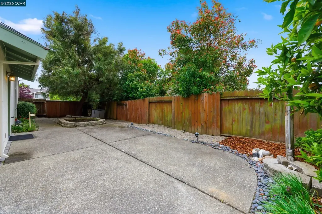 877 Dover Circle Benicia CA 94510