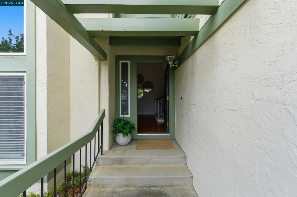 877 Dover Circle Benicia CA 94510