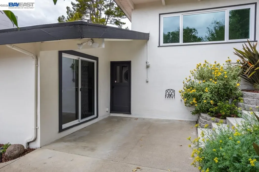 18650 Center Street Castro Valley CA 94546