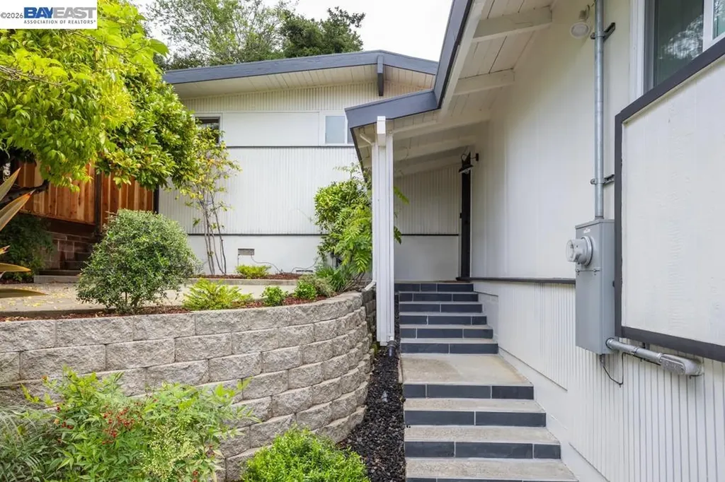 18650 Center Street Castro Valley CA 94546