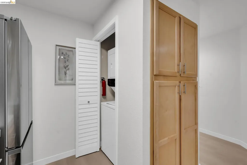 320 Caldecott Oakland CA 94618