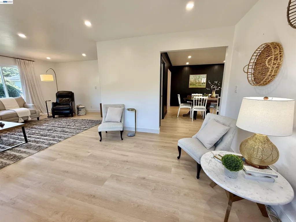 17880 Apricot Way Castro Valley CA 94546