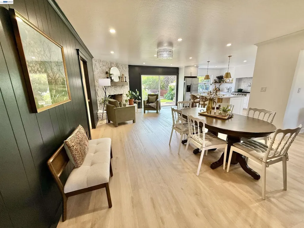 17880 Apricot Way Castro Valley CA 94546