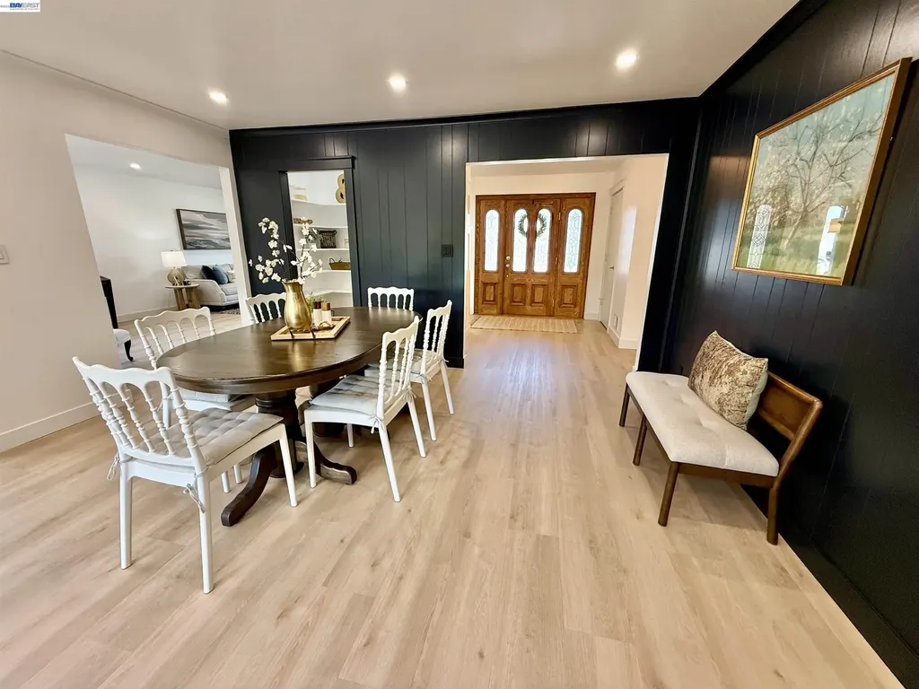 17880 Apricot Way Castro Valley CA 94546