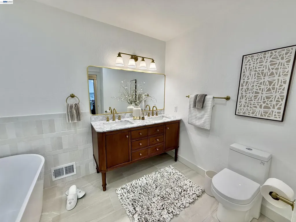 17880 Apricot Way Castro Valley CA 94546