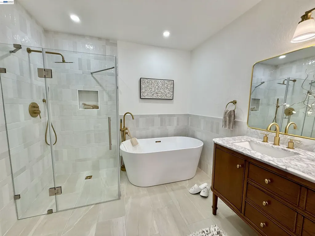 17880 Apricot Way Castro Valley CA 94546