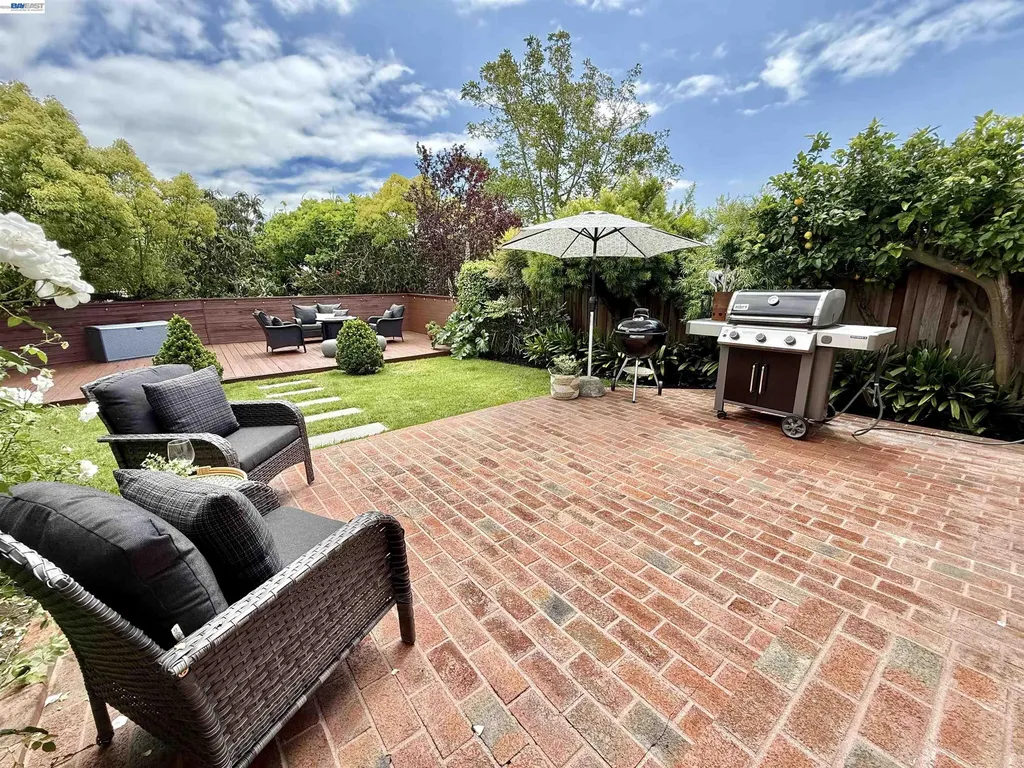 17880 Apricot Way Castro Valley CA 94546