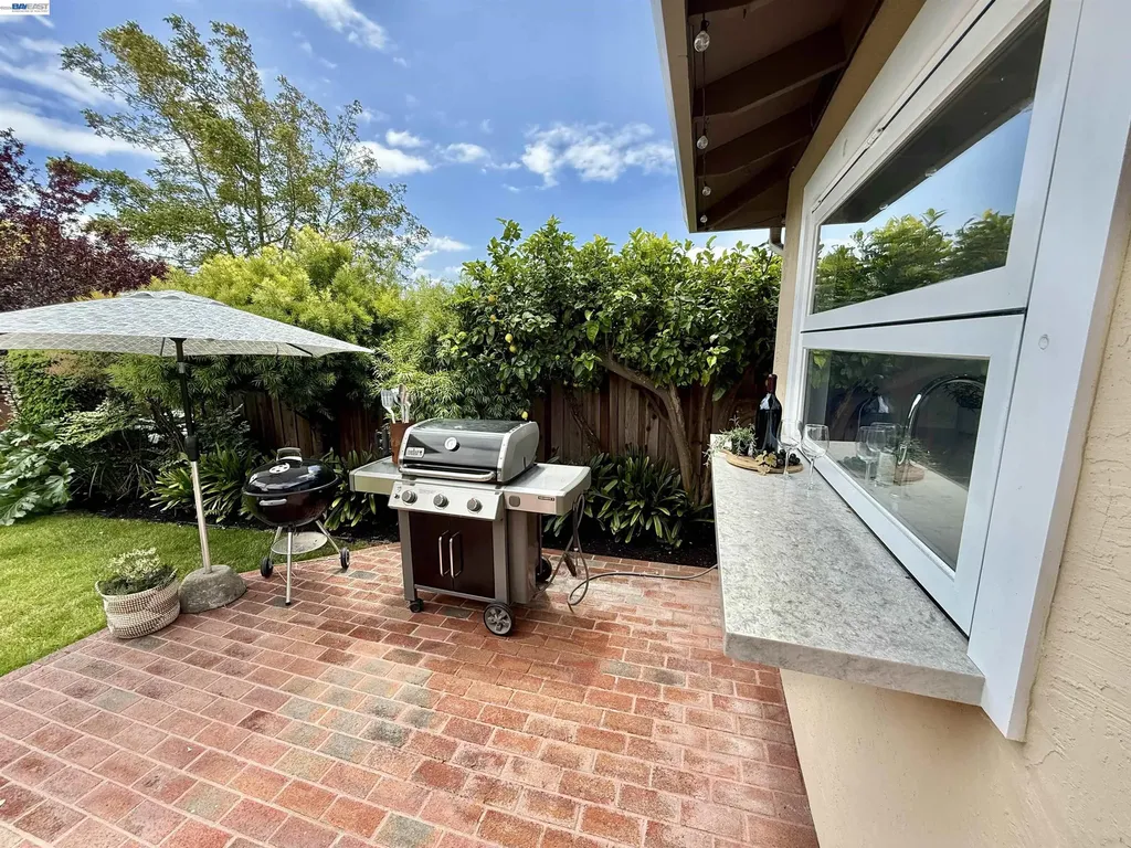 17880 Apricot Way Castro Valley CA 94546