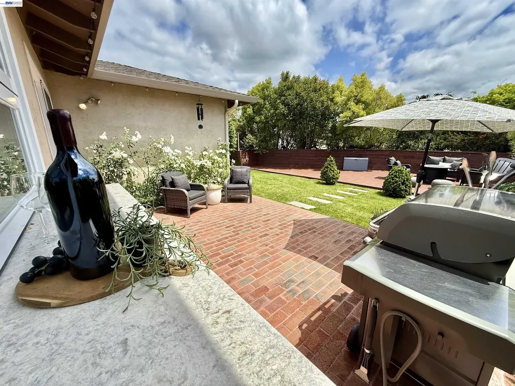 17880 Apricot Way Castro Valley CA 94546