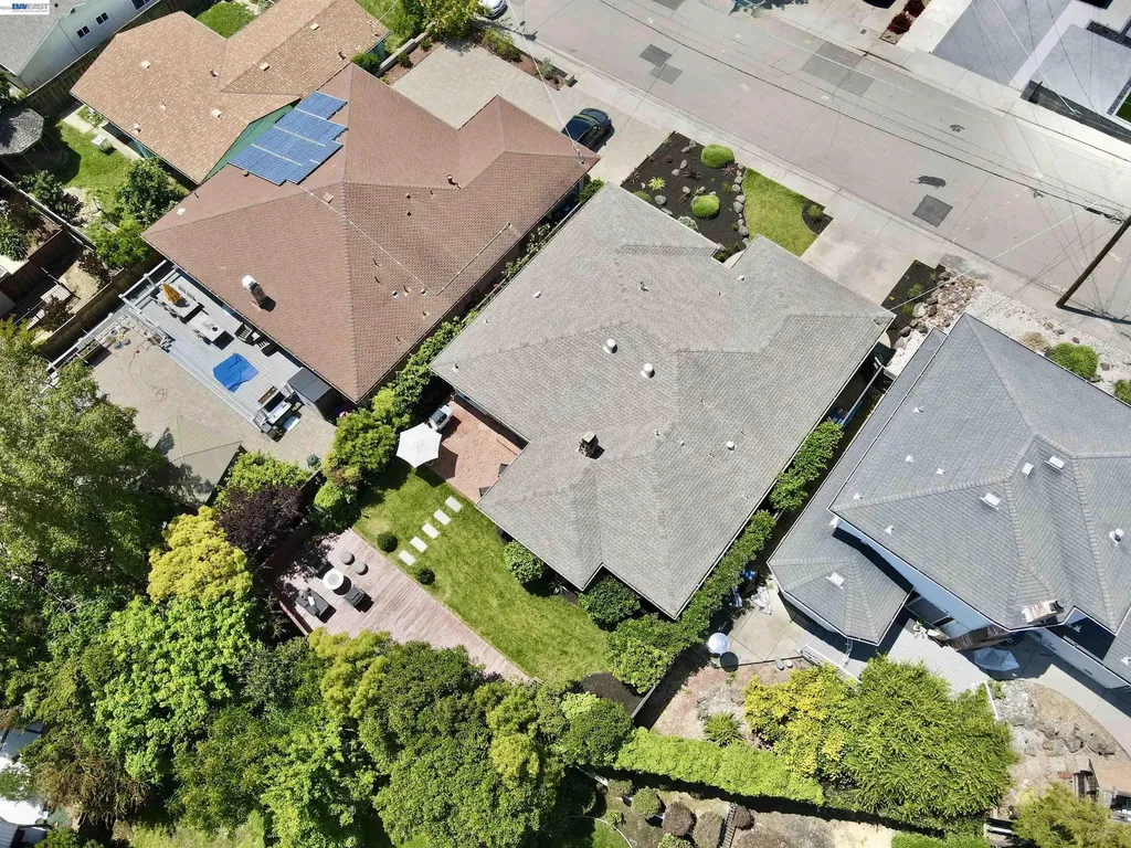 17880 Apricot Way Castro Valley CA 94546
