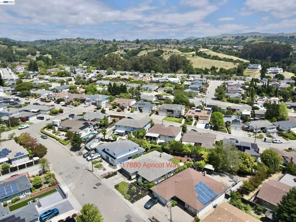 17880 Apricot Way Castro Valley CA 94546