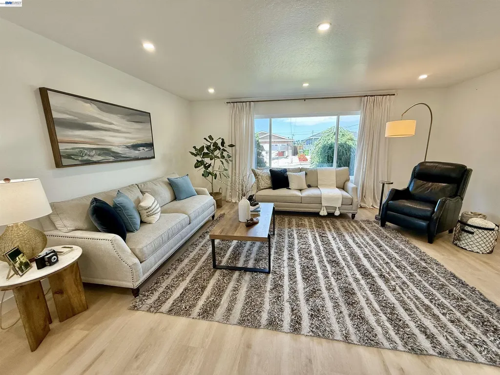 17880 Apricot Way Castro Valley CA 94546