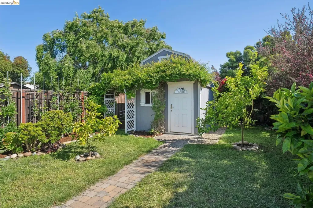 969 63rd Street Oakland CA 94608
