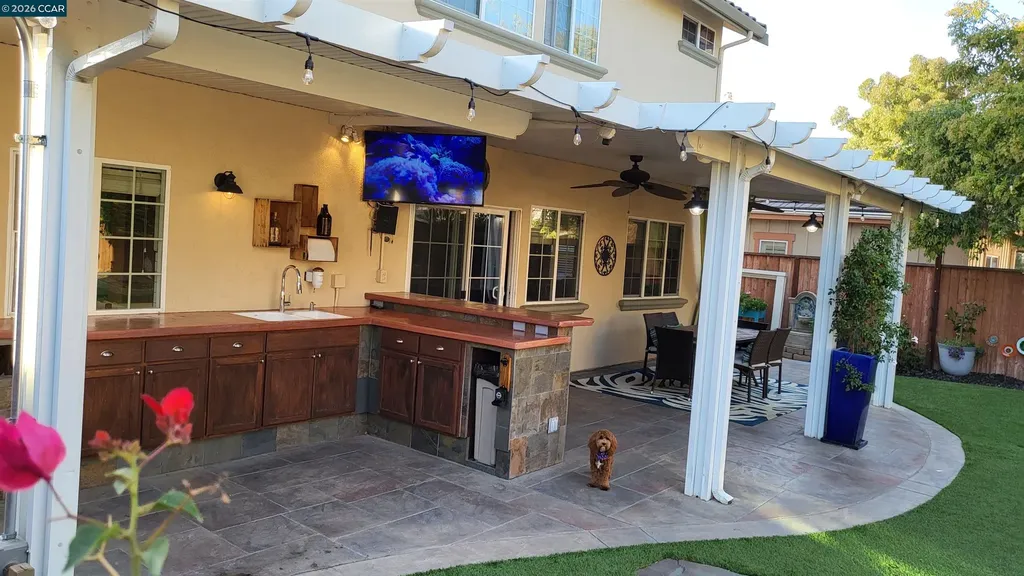 906 Scenic Court Brentwood CA 94513