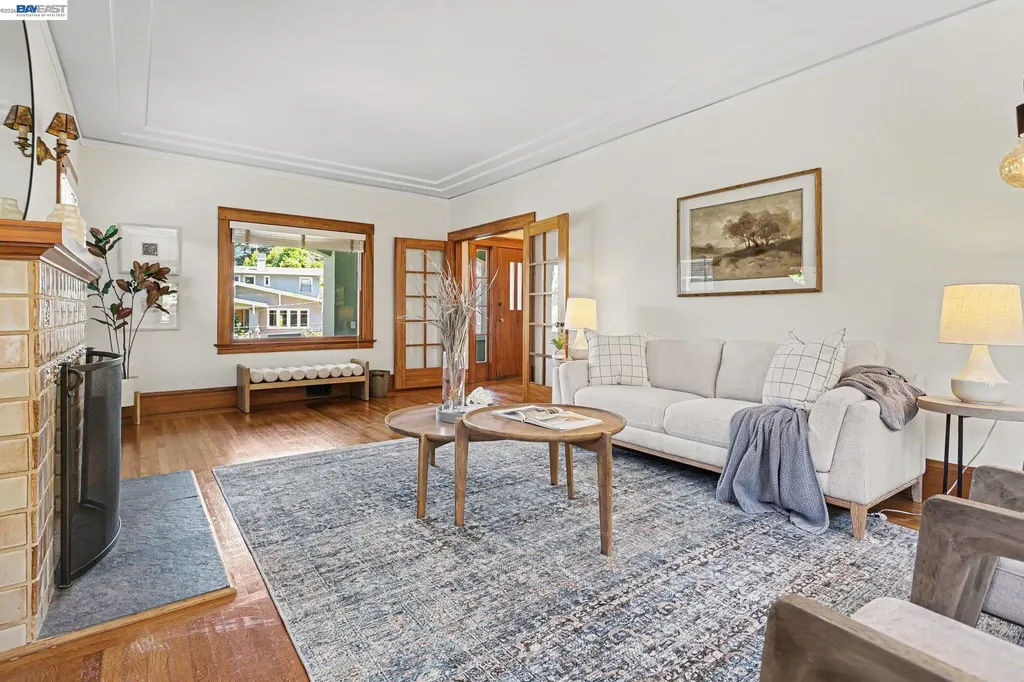 667 Rosal Avenue Oakland CA 94610