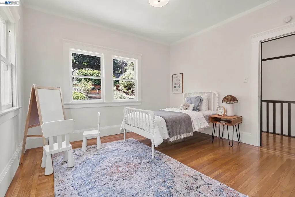 667 Rosal Avenue Oakland CA 94610