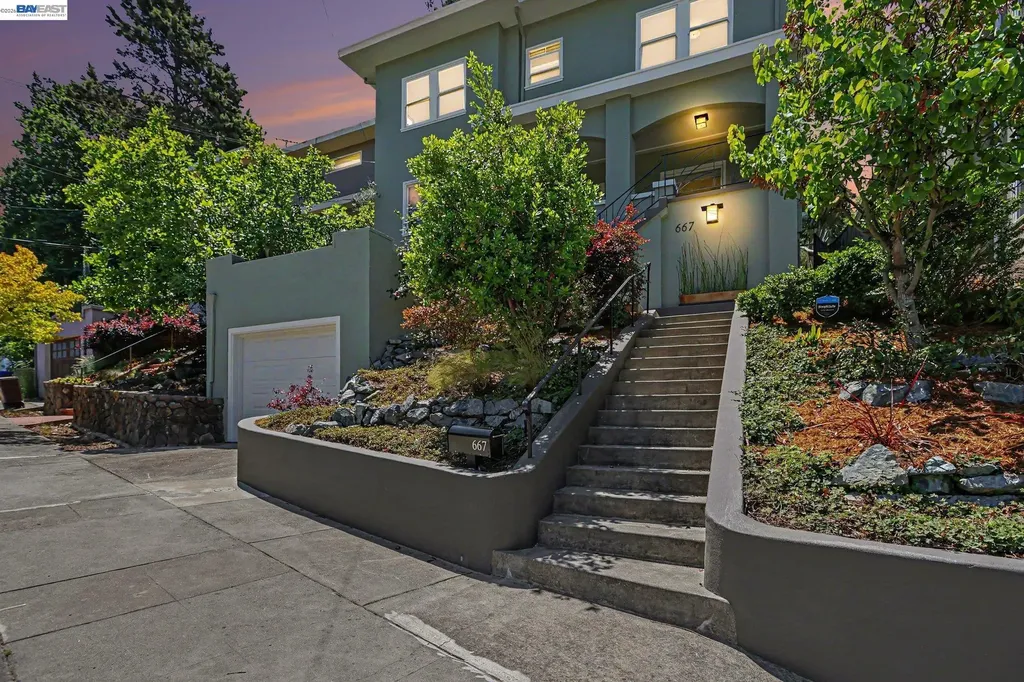 667 Rosal Avenue Oakland CA 94610