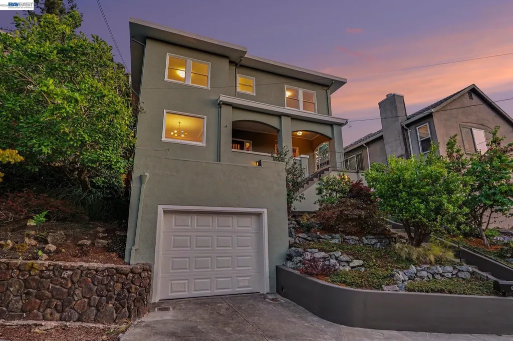 667 Rosal Avenue Oakland CA 94610