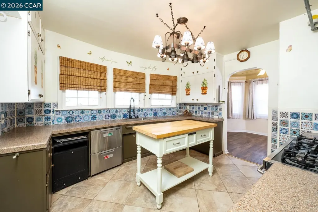 477 10th Street Pittsburg CA 94565