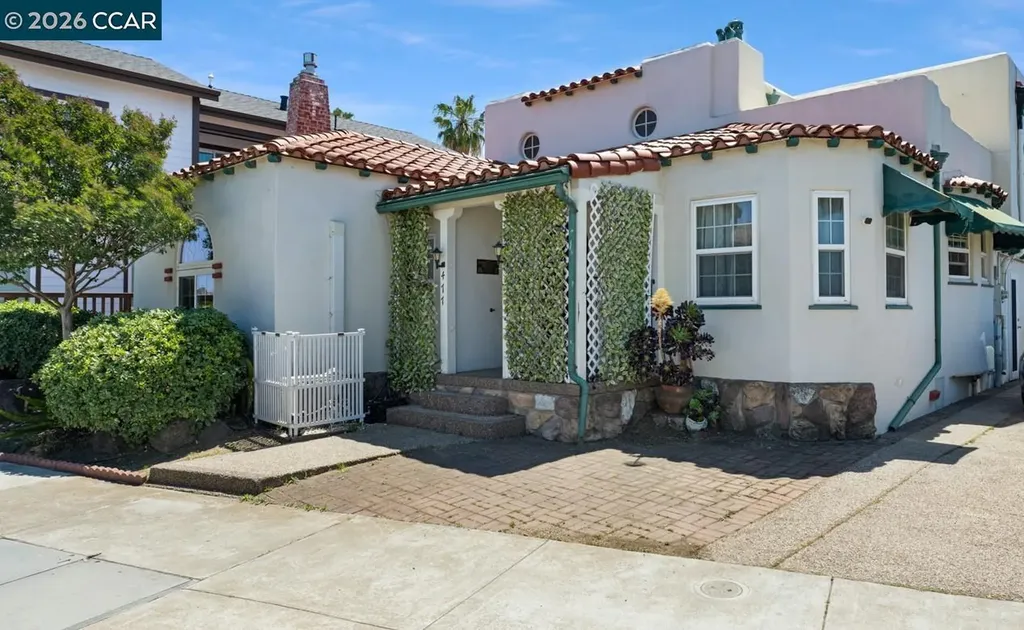477 10th Street Pittsburg CA 94565