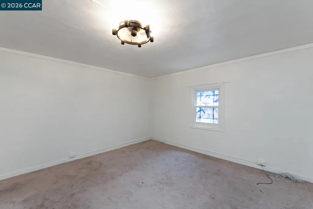 477 10th Street Pittsburg CA 94565
