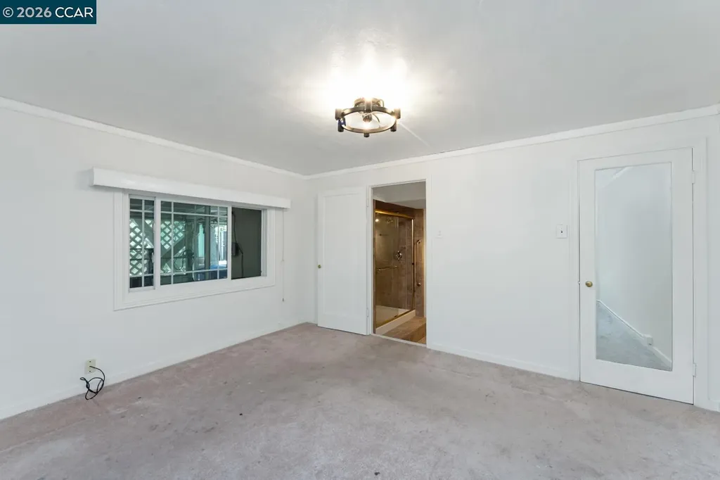 477 10th Street Pittsburg CA 94565