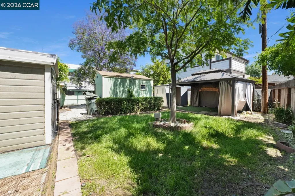 477 10th Street Pittsburg CA 94565