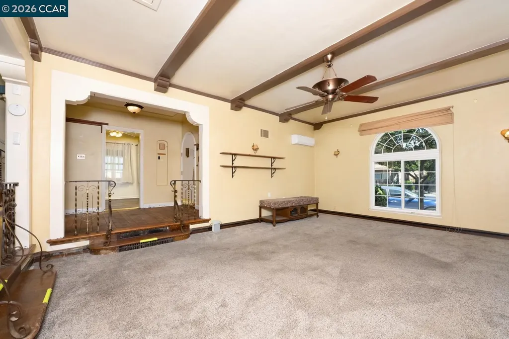 477 10th Street Pittsburg CA 94565