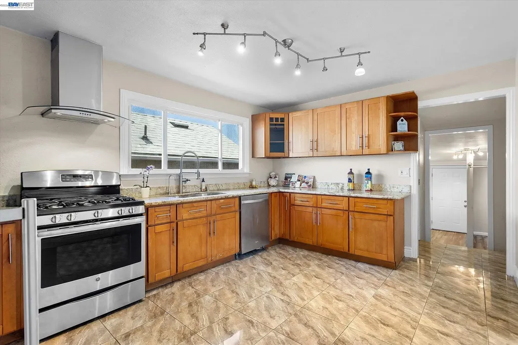 21060 Western Boulevard Hayward CA 94541