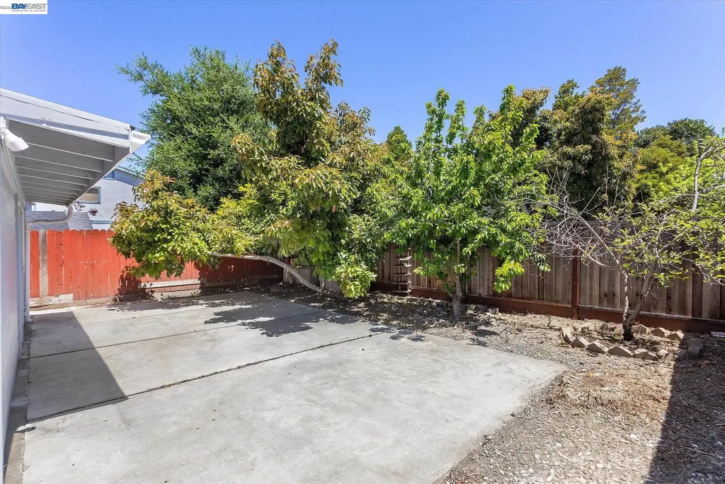 21060 Western Boulevard Hayward CA 94541