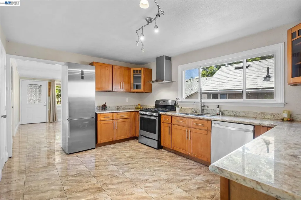 21060 Western Boulevard Hayward CA 94541