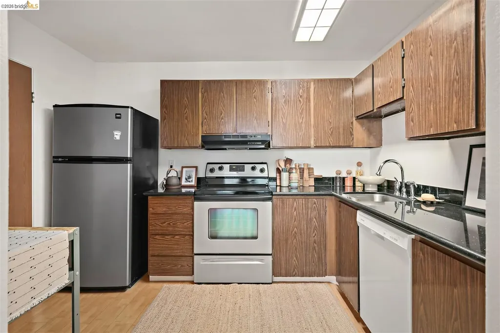 555 Pierce Street Albany CA 94706