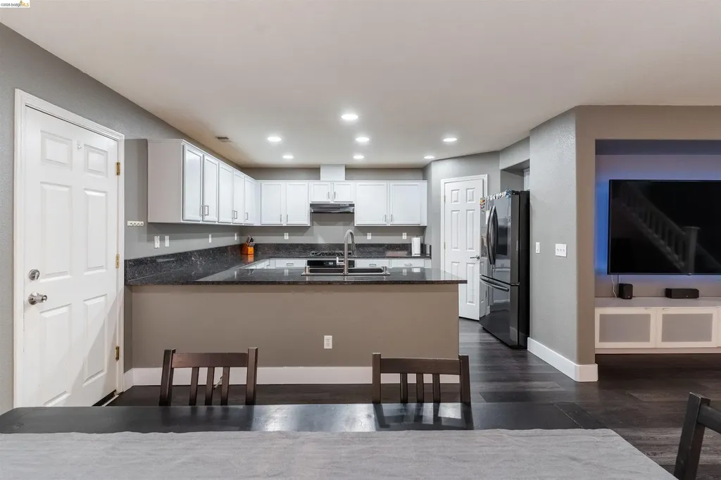 91 Olmsted Court Pittsburg CA 94565