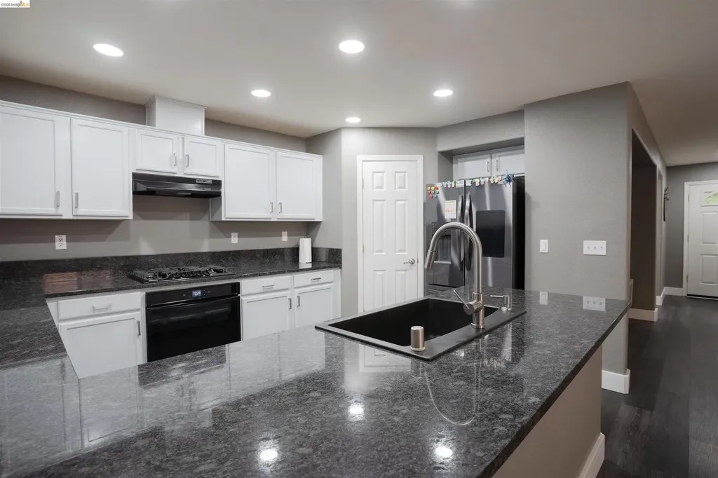 91 Olmsted Court Pittsburg CA 94565